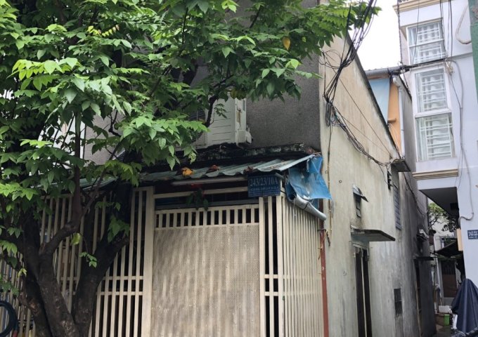 Cần bán nhà gấp chính chủ tại Hoàng Diệu phường 8, Quận 4, giá tốt