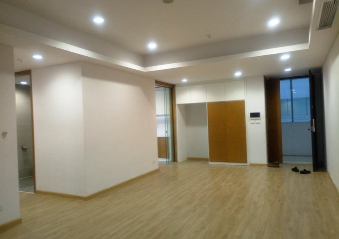 Cho thuê căn hộ chung cư Seasons Avenue- Mỗ Lao, 114m2, 3PN,đồ cơ bản. giá 11tr/tháng.Lh 0969576533