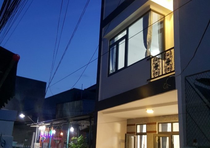 Chính chủ bán nhà đẹp 3 tầng 393/7 Nguyễn Phước Nguyên, kiệt ô tô