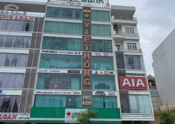 bán gấp 1 căn nhà phố gần ngã tư Loong Toong sổ đỏ chính chủ, vị trí trung tâm Hòn gai