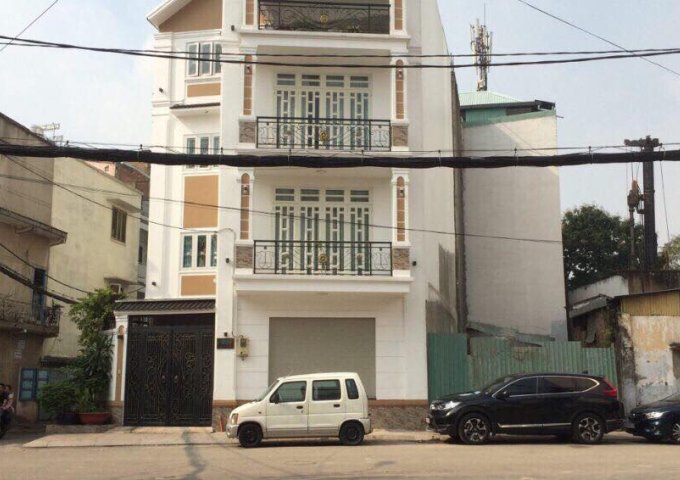 Nhà biệt thự trắng hẻm Phạm Văn Hai, 2 lầu ,hẻm xe hơi 2 MT , 18 tỷ