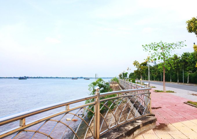 Cần bán một căn nhà phố sinh thái tuyệt đẹp view sông Cổ Chiên, Cồn Chim Vĩnh Long