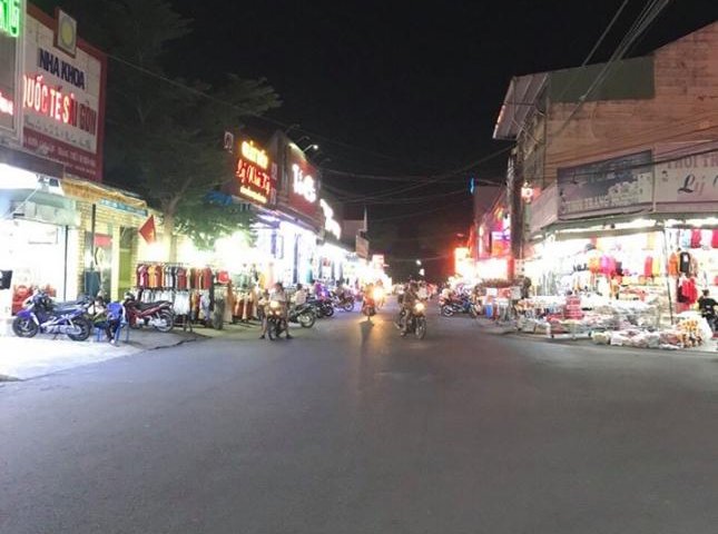 Cho thuê đất KDC Việt Sing - Thuận An, giá 8 triệu/tháng, khu đất gần chợ.