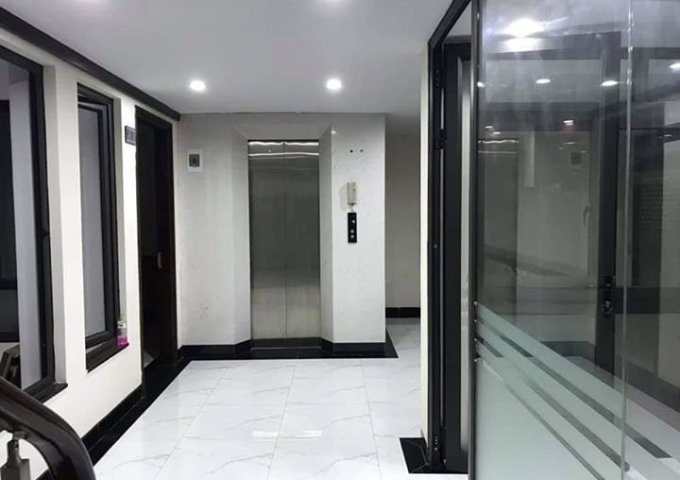 Chính chủ bán gấp nhà 8 tầng 1 hầm 170m2 mặt phố Phùng Chí Kiên kinh doanh sầm uất cho thuê giá cao
