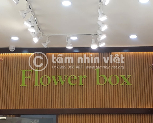 Làm chữ nổi mica quảng cáo - thương hiệu hoa Flower Box