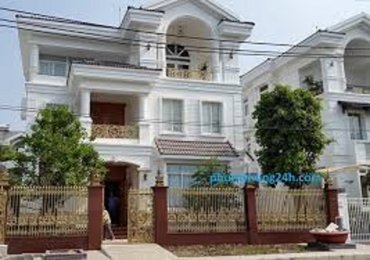 Kinh doanh thua lỗ nên cần bán gấp nhà mặt tiền đường Phạm Thái Bường, quận 7, Hồ Chí Minh