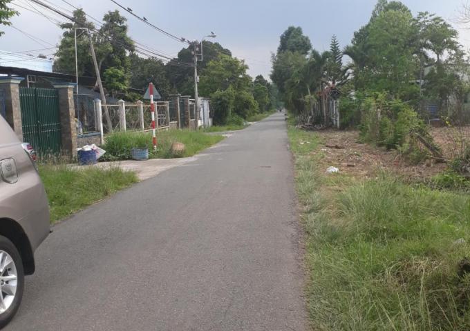 Tôi đang còn hai miếng đất gần nhau nằm trên đường Nguyễn Văn Khạ 