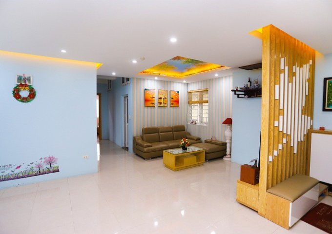 Bán căn hộ  3 PN - 113M2 Full nội thất số 210 Quang Trung, Hà Đông - giá 17tr/m2