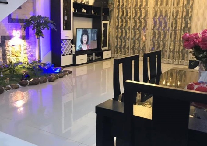 Bán nhà riêng tại Phường Sài Đồng, Long Biên,  Hà Nội diện tích 68m2  giá 4.3 Tỷ