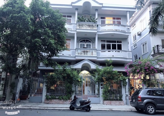 Bán nhà khu 215 Nguyễn Văn Hưởng, Thảo Điền: DT 5x23m, 3 lầu, sổ hồng, giá 17 tỷ,
