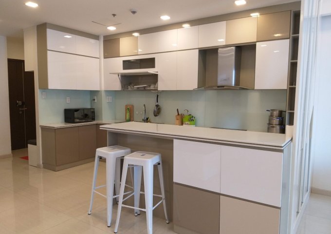 Cho thuê Căn hộ Sunrise City 3 PN, view hồ bơi, Q7