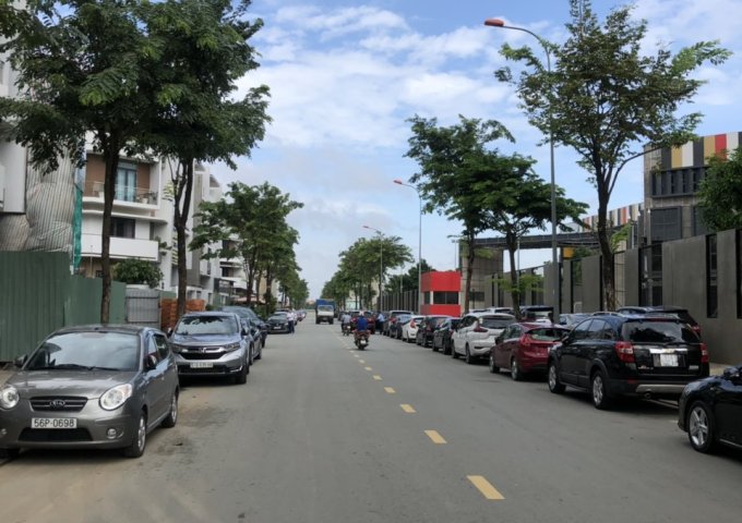 Đất nền KĐT Vạn Phúc Nguyễn Thị Nhung 5m x 23, 6m x 17 giá 72tr/m2.