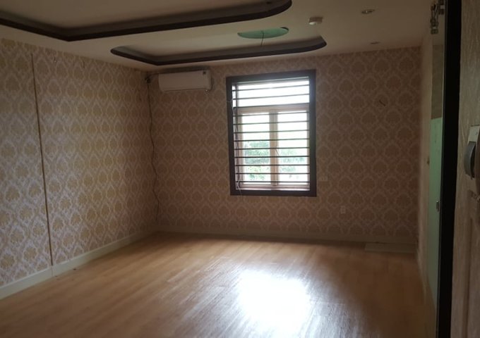 cho thuê văn phòng tại 104 Vũ phạm hàm, dt 60m2, giá 16 triệu