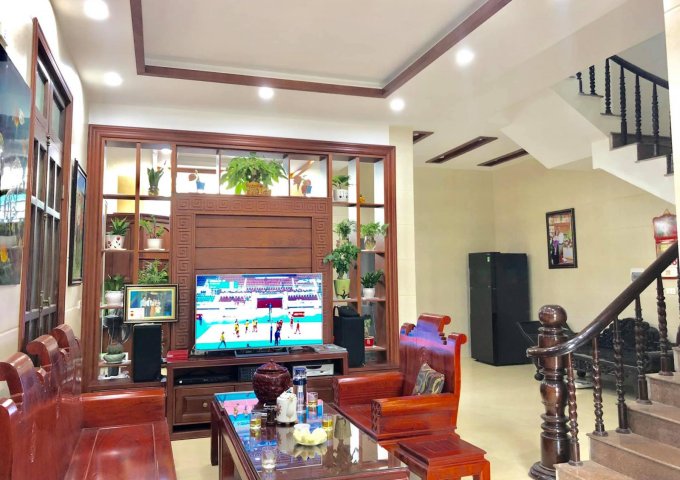 Bán Nhà 2,5 tầng ngõ đường Trần Quang Khải - Hà Huy Tập