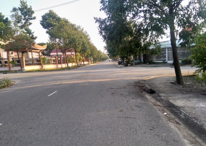 Bán đất 10x30 đường DB9 Xã Phú Tân, Thủ Dầu Một,  Bình Dương đối diện Ủy Ban Phú Tân giá 16.2 Triệu/m²