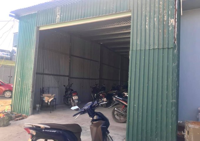 Cho thuê kho xưởng ở Cự Khối Long Biên 300m2 đường xe 5 tấn  