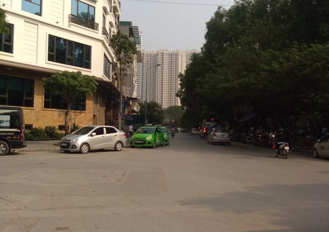 Bán tòa nhà số 39 Nguyễn Quốc Trị, Cầu Giấy- Lô góc 135m2 x 8 tầng Giá 57 tỷ