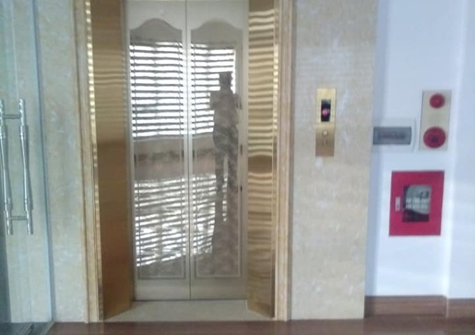 Bán tòa nhà số 39 Nguyễn Quốc Trị, Cầu Giấy- Lô góc 135m2 x 8 tầng Giá 57 tỷ