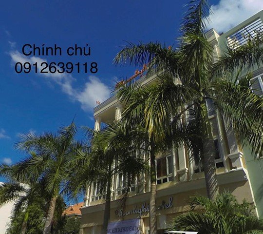 Gia đình đi nước ngoài cần cho thuê gấp khách sạn đường lớn, PMH, Q7, Cam kết rẻ nhất khu LH: 0912639118 Mr Kiên (MTG)