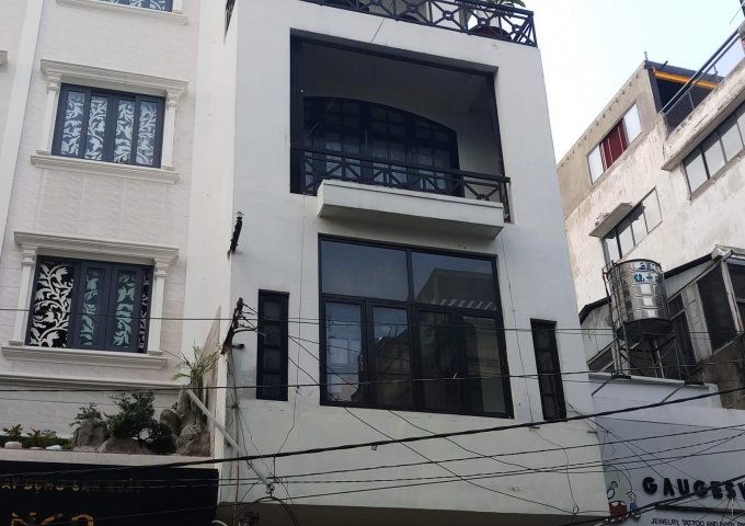 Cho thuê nhà mặt tiền Hồ Văn Huê, 6.5 x 15m, vuông vức 3 lầu, giá 65 triệu