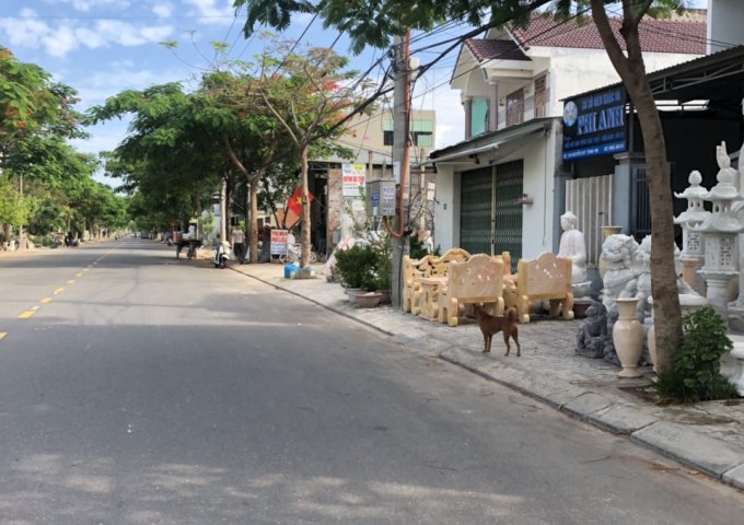 Tôi cần bán lại lô đất mt Nguyễn Duy Trinh đối diện trường TH Mai Đăng Chơn. Được giá bán nhanh