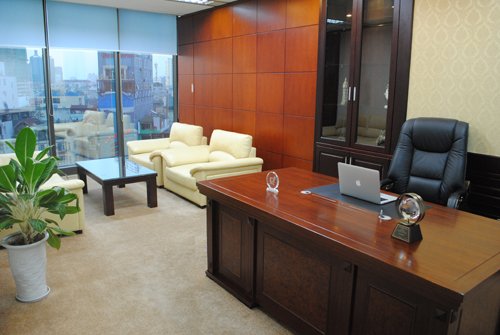 Cho thuê văn phòng cao cấp Charmvit Tower Trần Duy Hưng, DT  102 - 108m2, sàn hạng A, miễn phí điện sử dụng.