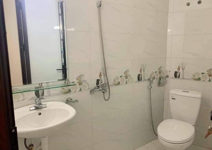 Bán Gấp nhà Lê Đức Thọ, 42m2, 5 Tầng, Ô TÔ, chỉ 2.95 tỷ, Lh: 0394291901.