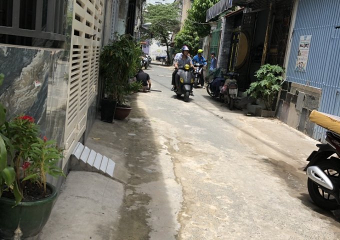 Bán nhà 2 lầu 4x11,5m đường Nguyễn Tư Giản, p12, Gò Vấp