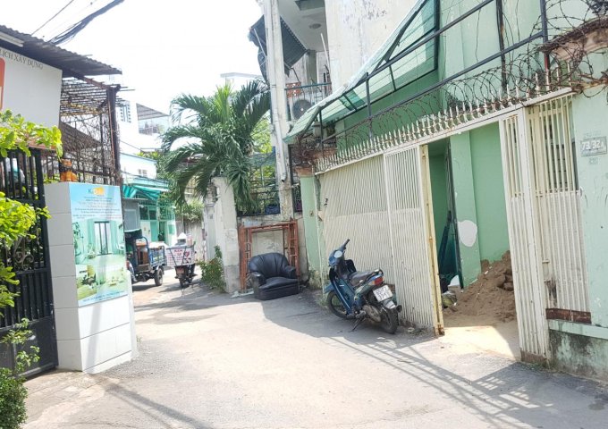 Bán nhà Mặt Phố đường Nguyễn Cửu Vân, Dt 92m2 giá 7 tỷ đường xe hơi vào nhà