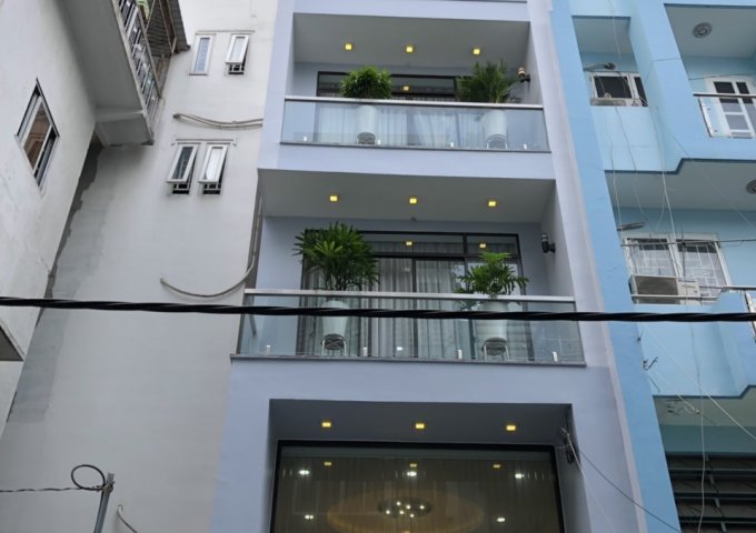 Bán nhà đẹp hẻm xe hơi góc 2 mặt tiền đường Thiên Phước Tân Bình, 2 lầu mới giá chỉ 8.4 tỷ