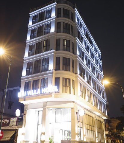 Khách sạn gần SÂN BAY Hầm 6 Lầu cần cho thuê 