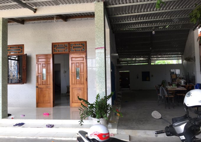 Chính chủ cần bán nhà tại tỉnh Ninh Thuận, nhiều tiện ích, giá tốt.