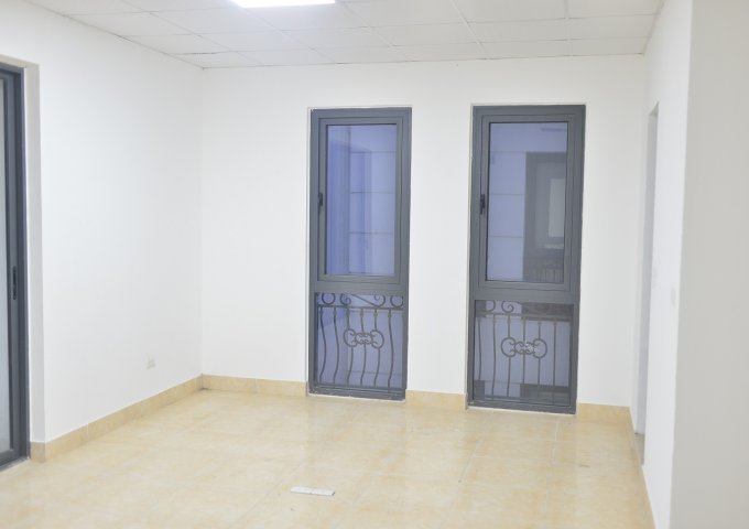 Chính chủ cho thuê biệt thự làm văn phòng, tầng 2, 3 rộng 87m2 tại Văn Phú Victoria, giá rẻ 5triệu/tháng.