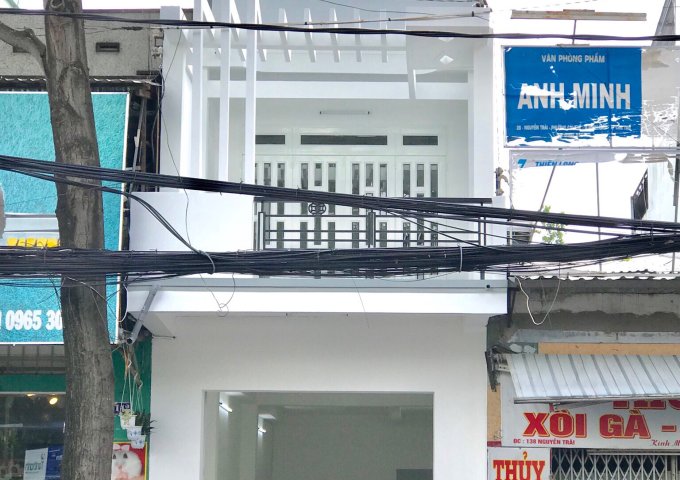 Bán nhà mặt tiền đường Nguyễn Trãi , sổ hồng hoàn công . Thuận lợi kinh doanh . Giá bán 9.9 tỷ