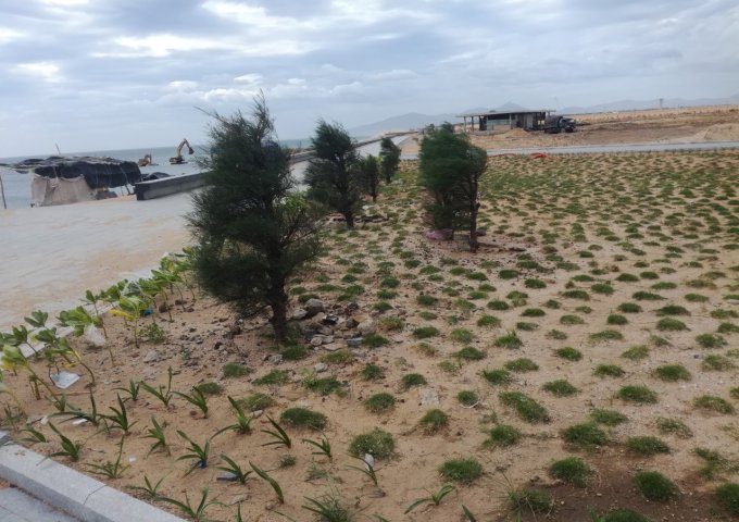 Cần bán lô đất nền sát biển, gần sân bay, ngay FLC và Vincom