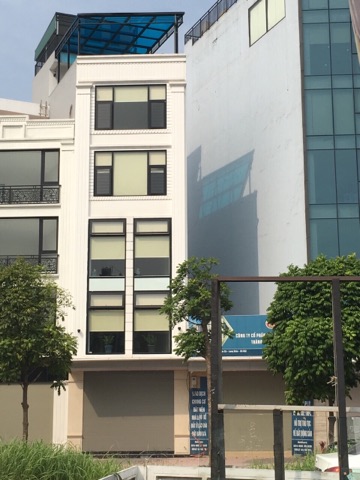 Cho thuê mặt bằng kinh doanh 5 tầng mặt phố Hồng Tiến, Long Biên. S: 45m2x5 tầng. Giá: 32tr/tháng