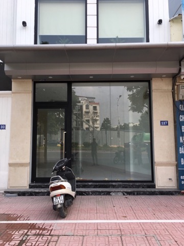 Cho thuê mặt bằng kinh doanh 5 tầng mặt phố Hồng Tiến, Long Biên. S: 45m2x5 tầng. Giá: 32tr/tháng