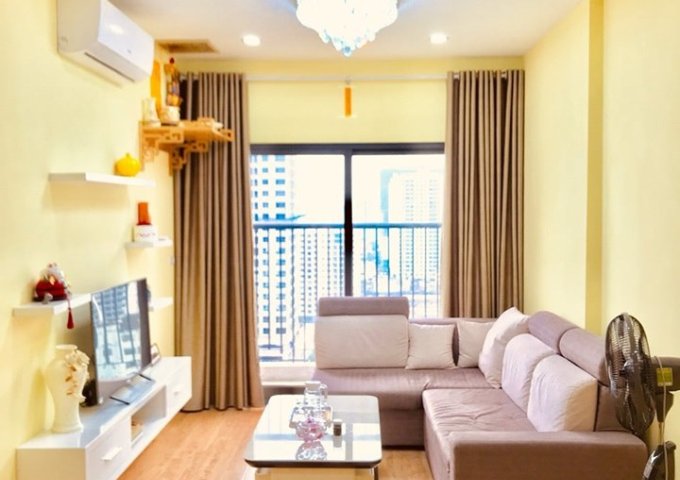 Cho thuê căn hộ Gold west, 2 pn, 82.5m2, full nội thất, giá tốt nhất, vào ở luôn.