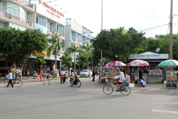 PHÁ SẢN BÁN GẤP CĂN NHÀ 1 TRỆT 1 LẦU,SHR,THỔ CƯ 110m2,ĐƯỜNG THÔNG DÀI, TIỆN KINH    DOANH BUÔN BÁN LIỀN