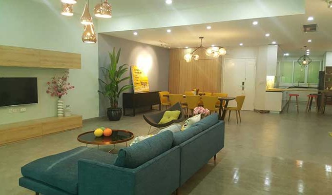 Cần bán căn hộ Duplex Saigon Pearl, DT 600m2, 3 tầng, 5PN-5WC, view sông