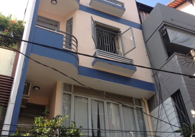 Cho thuê gấp căn hộ mặt tiền Nguyễn Thái Bình, Quận 1, gồm 11 phòng, 11 WC giá 70tr