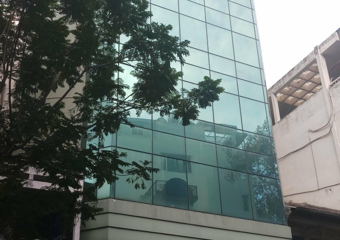 Bán nhà mặt tiền đường Lê Quốc Hưng, Phường 12, Q4. DT 4,6x27m, 5 lầu, đang cho thuê 110tr