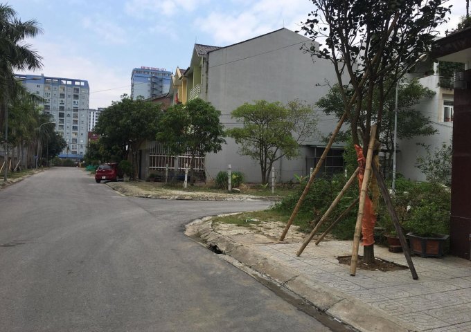 Bán nhà 3 tầng xây thô, khối 1 phường Quán Bàu, Tp Vinh