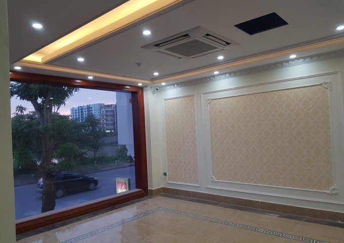 Cho thuê khách sạn mini mới tinh đường Hoàng Hoa Thám  7 tầng, 22 phòng