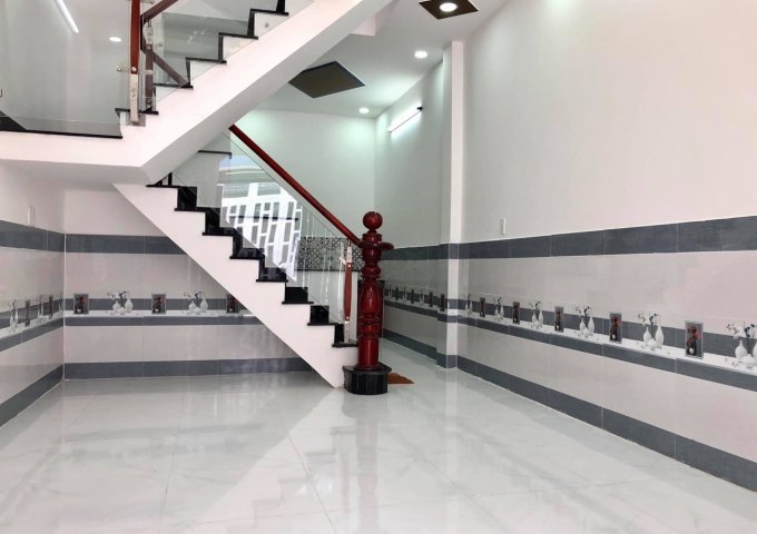 Chính chủ bán nhà 1 trệt 1 lầu ở Phạm Thị Giây-Hóc Môn, sổ hồng riêng, giá 1 tỷ 5