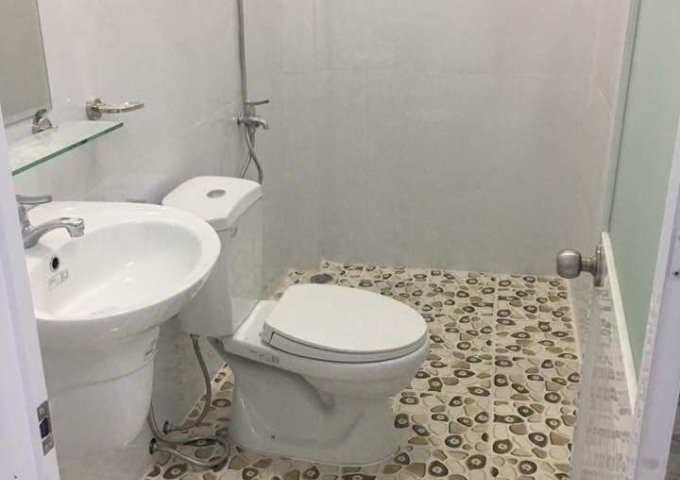 Bán nhà ở Tân Kim xây kiên cố _ Trả 400 triểu và Trả góp 3 năm 0% lãi suất. ngay gần 2 cty lớn Sheen Bridge và cty TNHH Giày Fuluh, cho thuê giá 8 tr