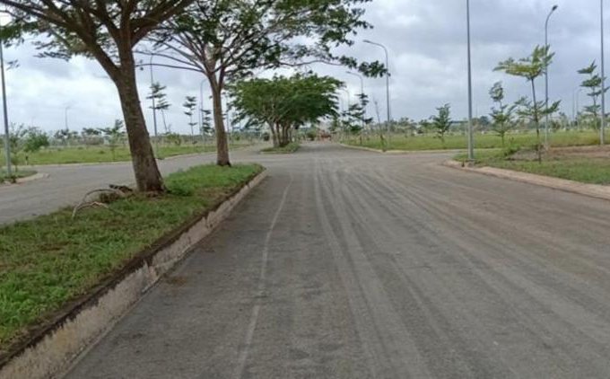 Bán lô góc Daresco, Sài Gòn Eco Lake 5,6x20m LKP C2 - 90. LH: 0933 675 313