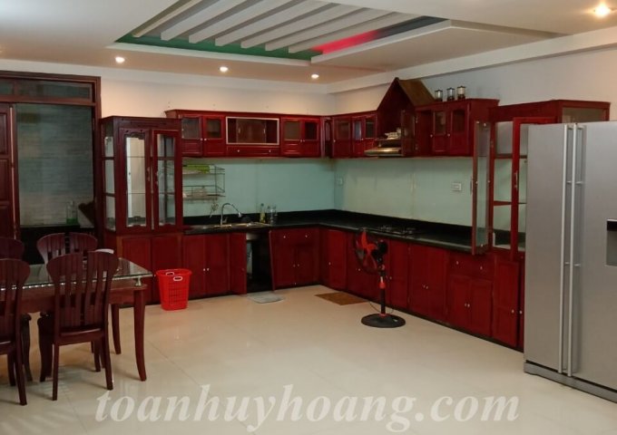 Cho thuê nhà đẹp gần cầu sông Hàn 5 phòng ngủ giá 30 triệu-TOÀN HUY HOÀNG