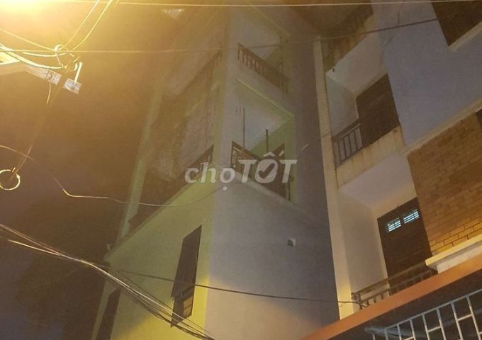 Cho thuê nhà ngõ oto tại Dịch Vọng,42m2 x 4.5t kinh doanh tốt