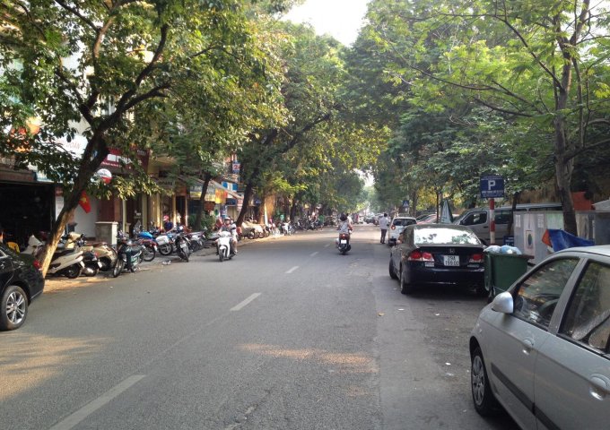 Cho thuê cửa hàng mặt phố Phủ Doãn, MT 7m, Dt 32m2